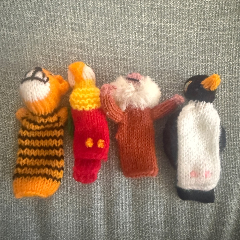 12 Knit Finger Puppets Animal Collection Tiger Penguin Lion 12pc Set